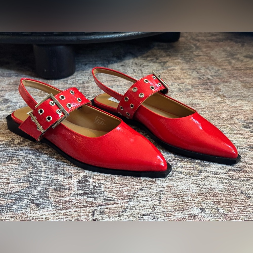 BRAND NEW - Steve madden Smokee Slingback